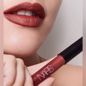 NARS Bohemian Rhapsody Auburn Brown Lip Crayon